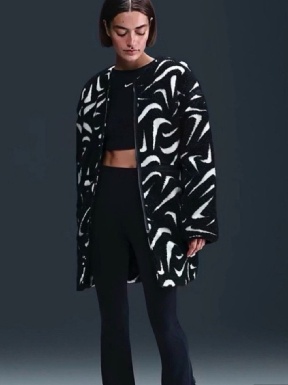 🎆Nike Black & White Oversized Swoosh Sherpa Jacket